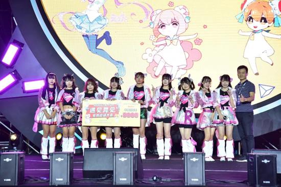 张若昀与田雨携手演绎永劫无间武侠风采